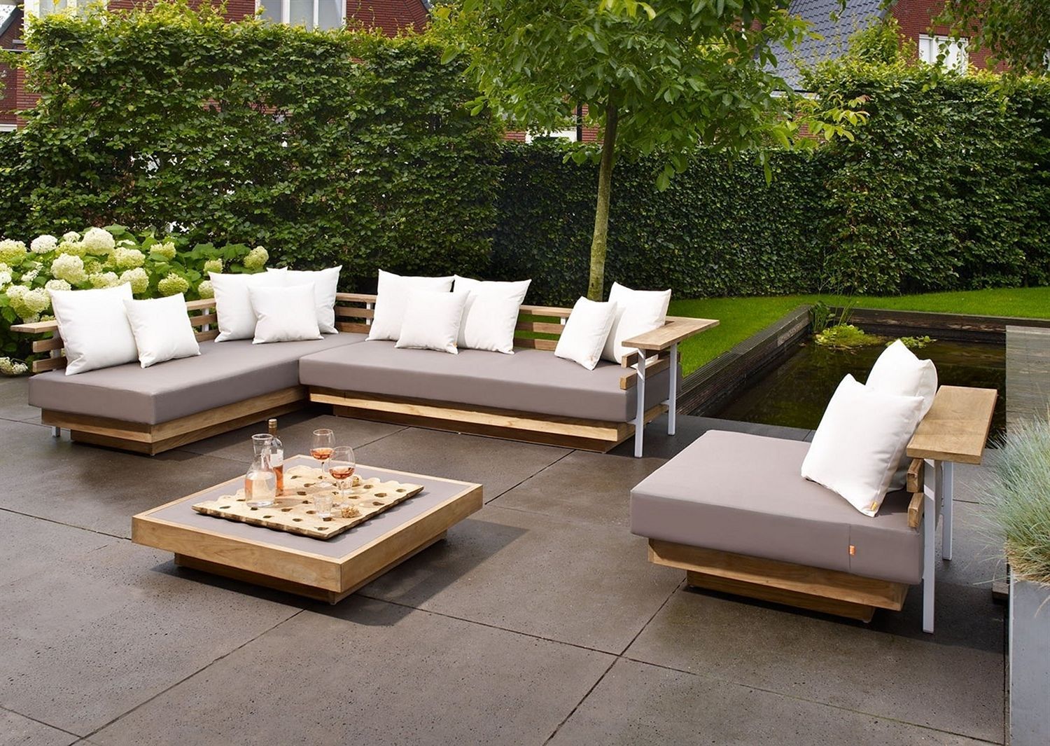 high back outdoor sectional