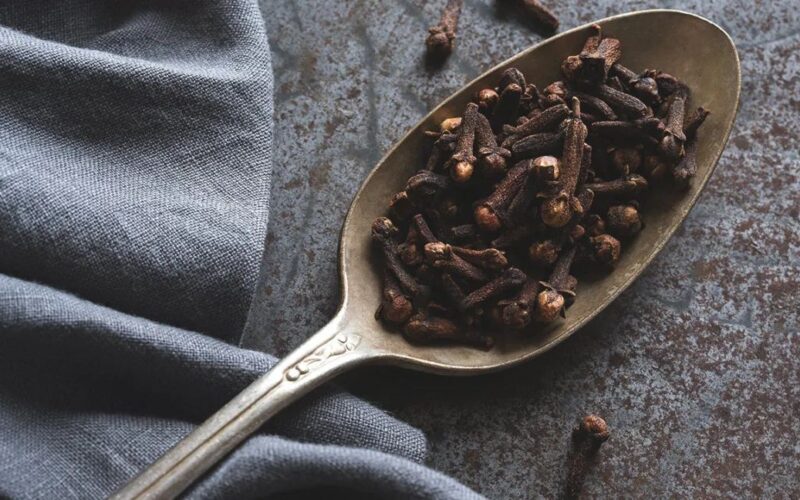 The Amazing Benefits of Cloves: Natural Remedies￼
