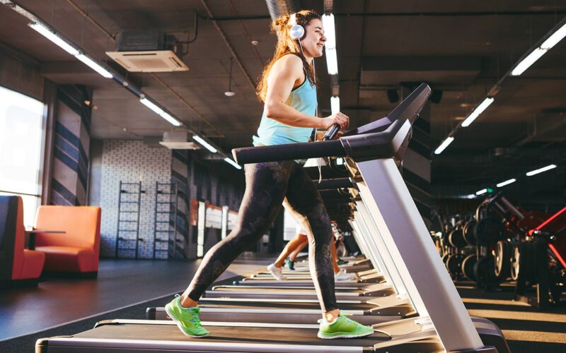 Things You Should Know to Buy Powermax Treadmill Online